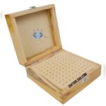 جامته ای چوبی در دار